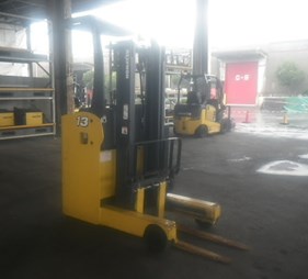 XE NÂNG ĐIỆN ĐỨNG LÁI 1.3 TẤN KOMATSU  FB13RS-14 144188