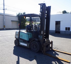 XE NÂNG DẦU 2.5 TẤN SUMITOMO 11-FD25PVIIXA