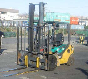 Xe nâng dầu 1.5 Tấn Komatsu  FD15-20