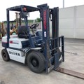 XE NÂNG DẦU 2 TẤN KOMATSU FD20H-11 370028