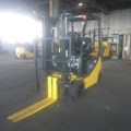 XE NÂNG ĐIỆN NGỒI LÁI 1.5 TẤN KOMATSU FB15-12 lh: 0943888255