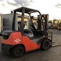 XE NÂNG DẦU 2,5 TẤN TOYOTA 02-8FD25-A8FD25-63630