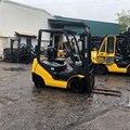 Xe nâng dầu 1.5 tấn Komatsu FD15T-21
