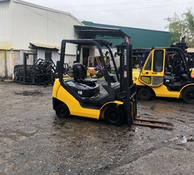 Xe nâng dầu 1.5 tấn Komatsu FD15T-21