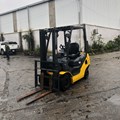 Xe nâng dầu 1.5 tấn Komatsu FD15T-21