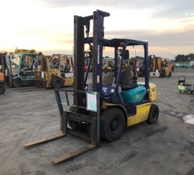 XE NÂNG DẦU 2 TẤN KOMATSU FD20T-12 539826