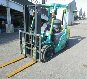 XE NÂNG DẦU2 TẤN MITSUBISHI FDE20T F18D-20806
