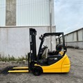 XE NÂNG ĐIỆN 2 TẤN KOMATSU FB20M-12  831080