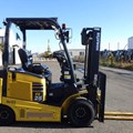 XE NÂNG ĐIỆN 2,5 TẤN KOMATSU FE25-1 304315