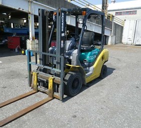 XE NÂNG DẦU 2.5 TẤN KOMATSU FD25T-15 580130 0943888255