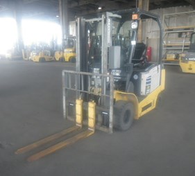 XE NÂNG ĐIỆN 2.5 TẤN KOMATSU FE25-1 LH: 0943888255