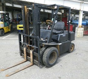 XE NÂNG XĂNG 2 TẤN KOMATSU ,LỐP KÉP FG20-8 Hotline: 0943888255