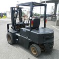 XE NÂNG XĂNG 2 TẤN KOMATSU ,LỐP KÉP FG20-8 Hotline: 0943888255