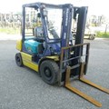 XE NÂNG XĂNG 2 TẤN KOMATSU FG20HW-14 558597