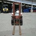 XE NÂNG XĂNG 1.5 TẤN NISSAN NH01-002814 
