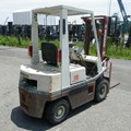 XE NÂNG XĂNG 1.5 TẤN NISSAN NH01-002814 