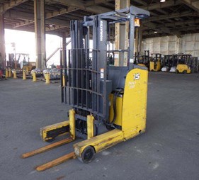 XE NÂNG ĐIỆN ĐỨNG LÁI CHUI CÔNG 1.5 TẤN KOMATSU FB15RL-15 155439