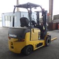 XE NÂNG ĐIỆN 2.5 TẤN KOMATSU CÓ MÂM XOAY  FE25-1 303282