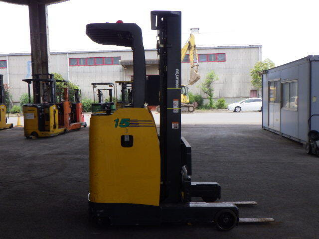 XE NÂNG ĐIỆN ĐỨNG LÁI 1.5 TẤN KOMATSU FB15RL-12  90492