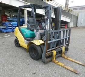 XE NÂNG DẦU 2.5 TẤN KOMATSU FD25C-16 749028 GẬT GÙ, LỐP KÉP,