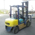XE NÂNG DẦU 2.5 TẤN KOMATSU FD25C-14 560543