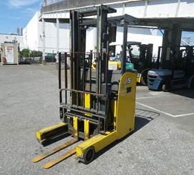 XE NÂNG ĐIỆN ĐỨNG LÁI 1.5 TẤN KOMATSU FB15RLF-15 150901