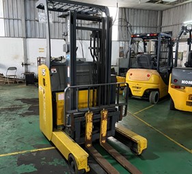 XE NÂNG ĐIỆN ĐỨNG LÁI 1.5 TẤN KOMATSU FB15RL-14 145214