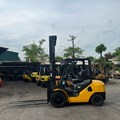 XE NÂNG DẦU 3 TẤN KOMATSU FD30T-17 303461