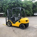 XE NÂNG DẦU 2,5 TẤN KOMATSU FD25T-17 301155