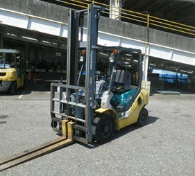 XE NÂNG DẦU 2,5 TẤN KOMATSU FD25C-16 718608