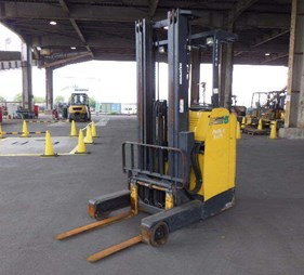 XE NÂNG ĐIỆN ĐỨNG LÁI 1.5 TẤN KOMATSU FB15RL-12 93519