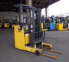 XE NÂNG ĐIỆN ĐỨNG LÁI 1.5 TẤN KOMATSU FB15RL-14 145351