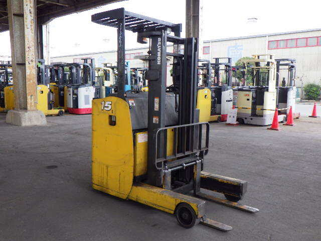 XE NÂNG ĐIỆN ĐỨNG LÁI 1.5 TẤN KOMATSU FB15RL-15 158172