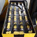 XE NÂNG ĐIỆN ĐỨNG LÁI 1.5 TẤN KOMATSU FB15RW-15 158047