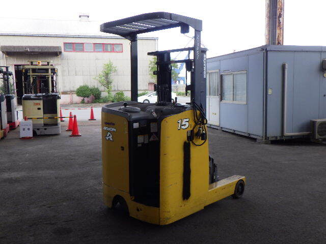 XE NÂNG ĐIỆN ĐỨNG LÁI 1.5 TẤN KOMATSU FB15RL-15 150356