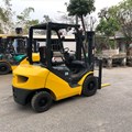 XE NÂNG DẦU 2,5 TẤN KOMATSU FD25T-17 300200