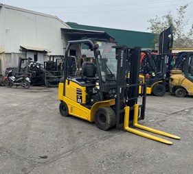 XE NÂNG ĐIỆN 2,5 TẤN KOMATSU FE25-1 304215