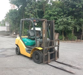 XE NÂNG DẦU 2.5 TẤN KOMATSU FD25T-15 579615