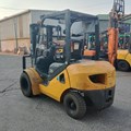 XE NÂNG XĂNG 2.5 TẤN KOMATSU FG25C-17 352749