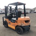 XE NÂNG DẦU 2 TẤN TOYOTA 7FD20 7FD25-36599