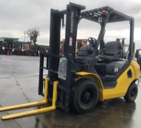 XE NÂNG DẦU 2,5 TẤN KOMATSU FD25T-17 325534