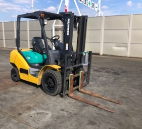 XE NÂNG DẦU 2.5 TẤN KOMATSU FD25T-15 575907