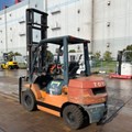 XE NÂNG DẦU 2,5 TẤN TOYOTA 7FD25