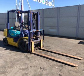 XE NÂNG DẦU 2 TẤN KOMATSU FD20C-12 541259