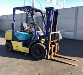 XE NÂNG DẦU 2,5 TẤN KOMATSU FD25C-12 512862