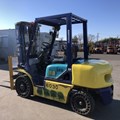 XE NÂNG DẦU 2,5 TẤN KOMATSU FD25T-12 512358