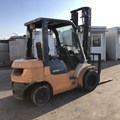 XE NÂNG DẦU 2 TẤN TOYOTA 60-7FD20 607FD25-18623