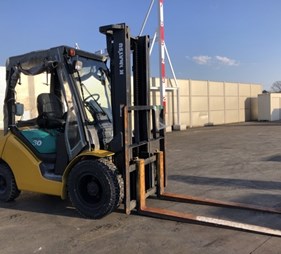 XE NÂNG DẦU 3 TẤN KOMATSU FD30T-15 573347