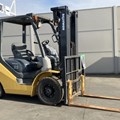 XE NÂNG DẦU 2,5 TẤN KOMATSU FD25T-17 334283