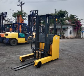 XE NÂNG ĐIỆN 1.8 TẤN ĐỨNG LÁI FB18RL-15 156157